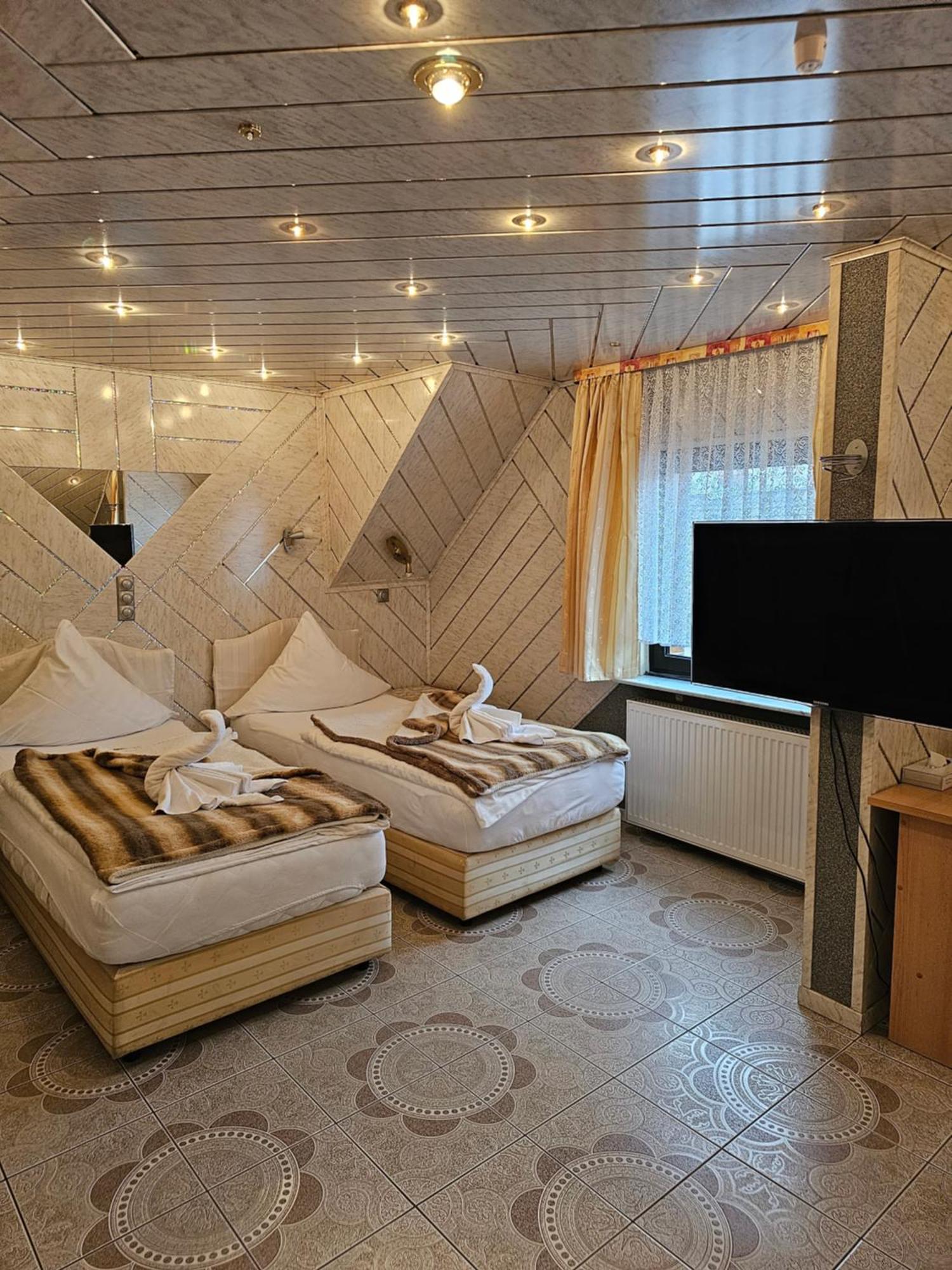 Hotel Tenne Viernheim Kültér fotó