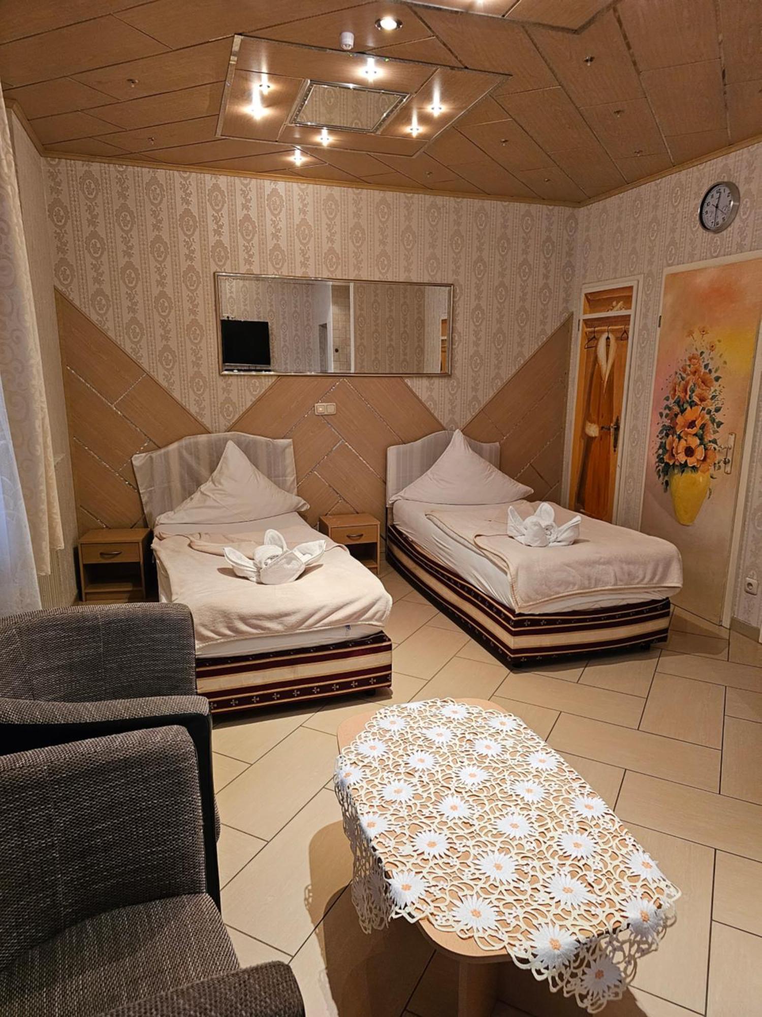 Hotel Tenne Viernheim Kültér fotó